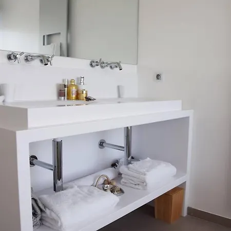 Contemporary With Tasteful Decor Apartamento La Croix-Valmer
