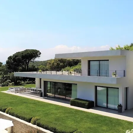 Contemporary With Tasteful Decor Apartamento La Croix-Valmer